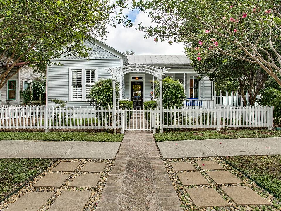 1st image of 319 Stieren St