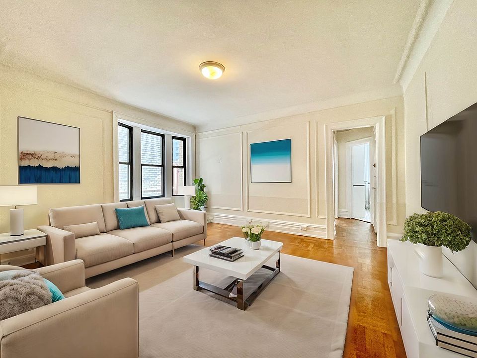 1st image of 55 W 55th St APT 5C