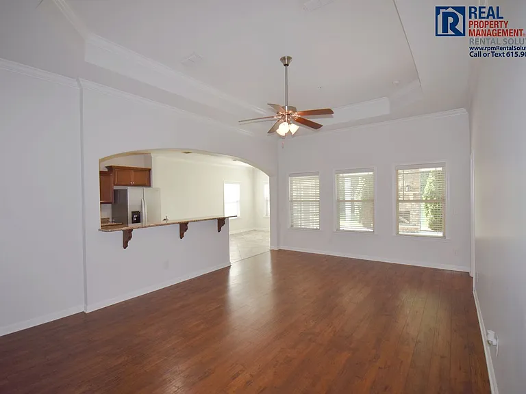 143 Windyhill St — Photo 2