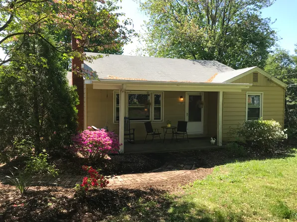 7802 Vine Crest Ave, Lyndon, KY 40222