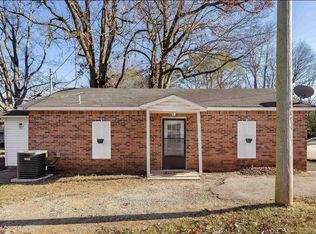 2302 Chisholm Rd, Florence, AL 35630