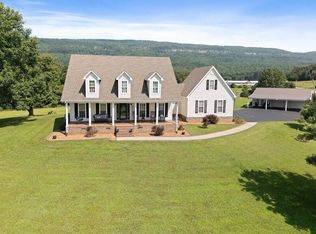 115 Main St, Pikeville, TN 37367