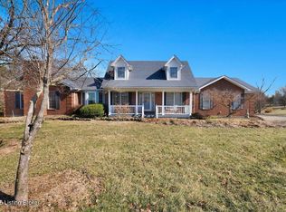 1926 Zoneton Rd, Shepherdsville, KY 40165