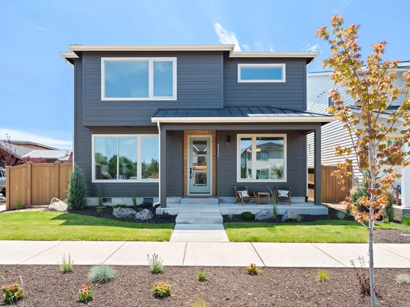 21177 NE Beall Dr #14, Bend, OR 97701