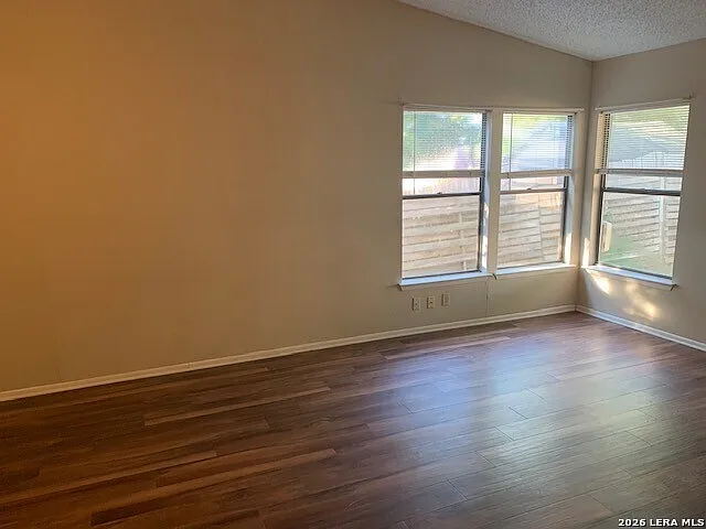 7106 Winter Rdg — Photo 4