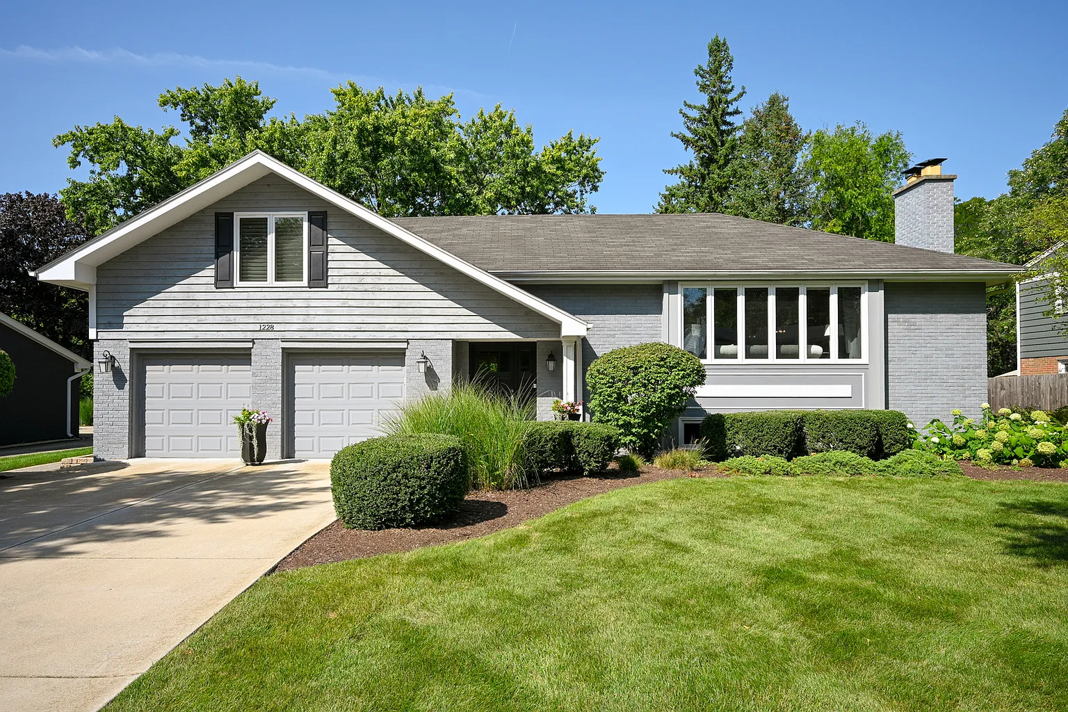 1228 Gamon Rd photo 1