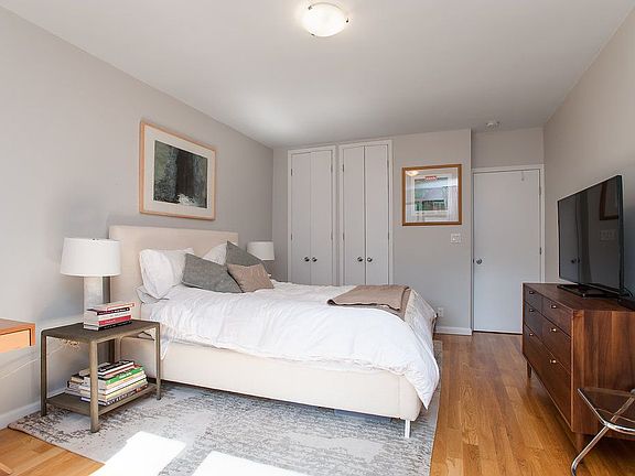 3rd image of 310 E 12th St APT 1L