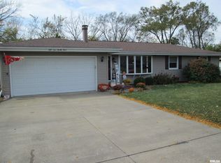 5423 N James Rd, Peoria, IL 61615