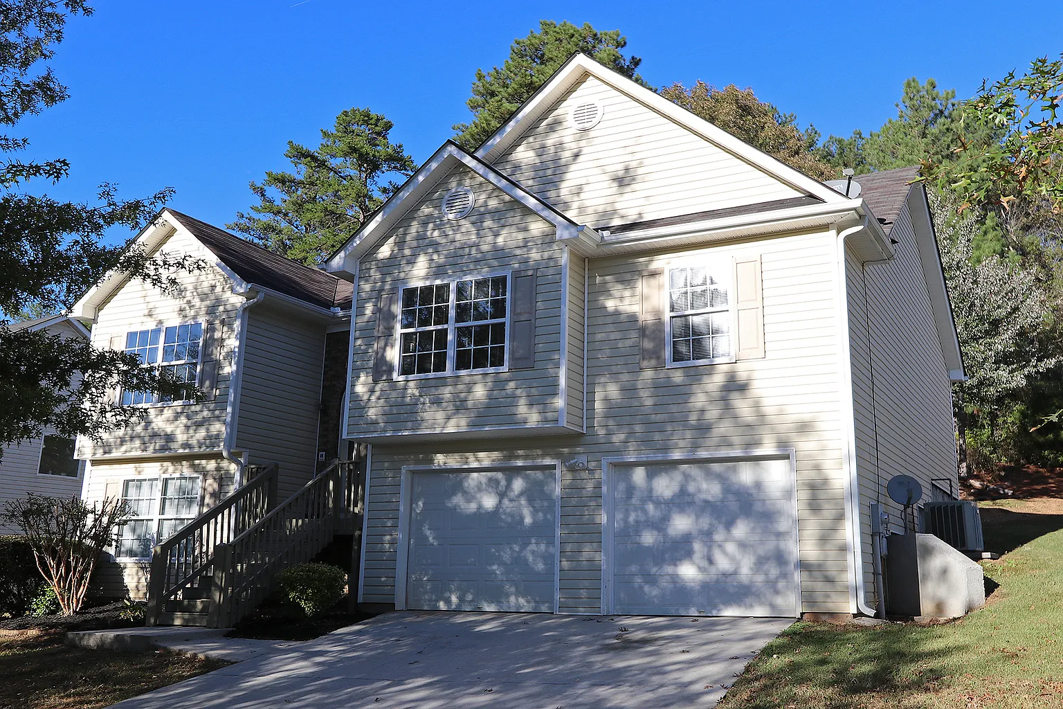 4200 Crestside Rdg photo 1