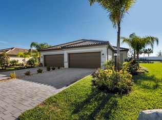 16052 Sunny Day Dr, Bradenton, FL 34211