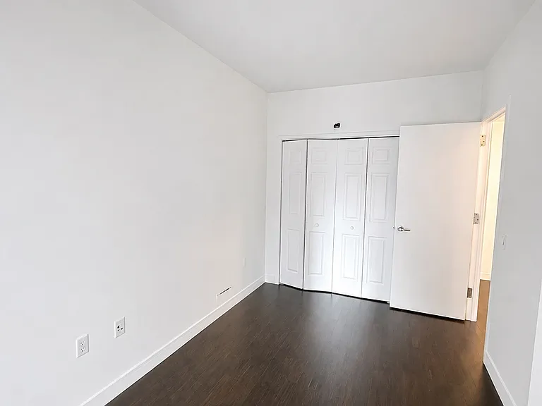 306 Gold St #6E — Photo 4