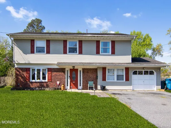 53 Old Bridge Drive, Howell, NJ 07731