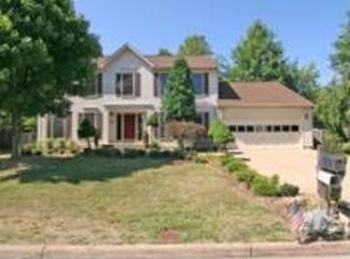 5618 Hampton Forest Way, Fairfax, VA 22030