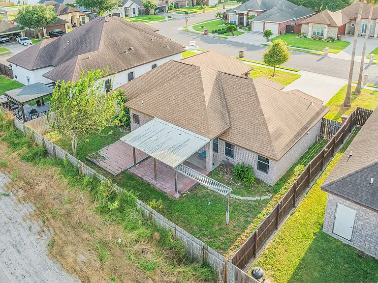 3818 Oregon Dr — Photo 16