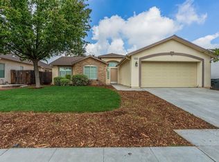 5640 W Hedges Ave, Fresno, CA