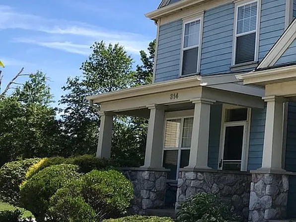 314 Village Sq, Burns Harbor, IN 46304