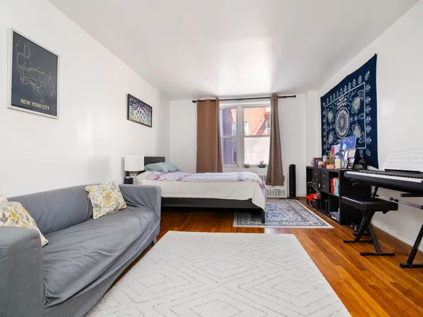 25 West 13th Street image 1 of 6