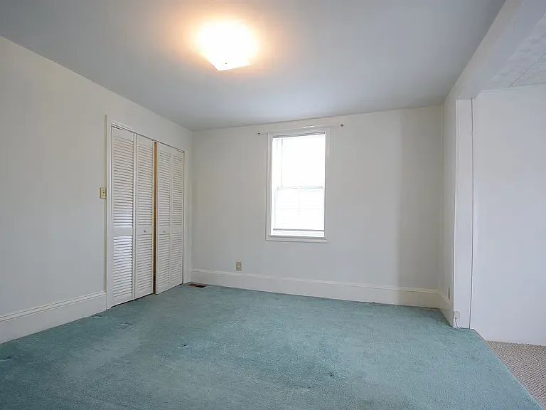 124 Garysburg Cir — Photo 10