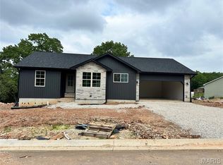 404 Breckenridge Dr, Waynesville, MO 65583