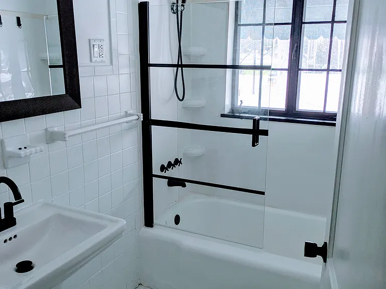 11A Vine St #11A — Photo 5