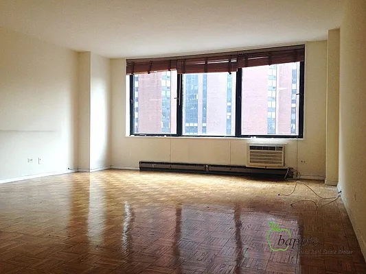 Rented by Bapple | media 21