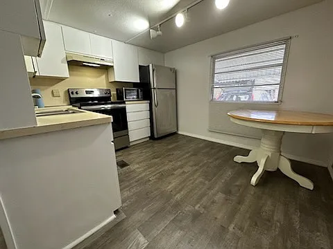 1935 Orange Dr #1 — Photo 9