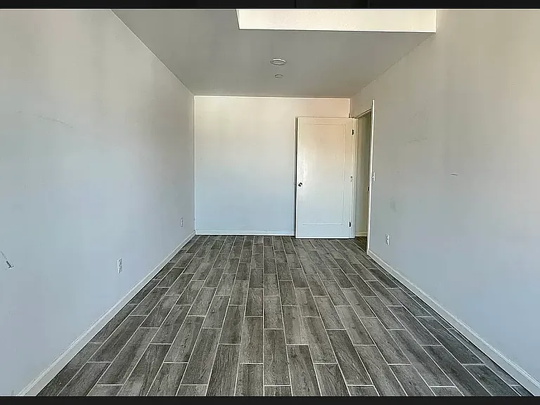 14-43 31st Ave #4B — Photo 8