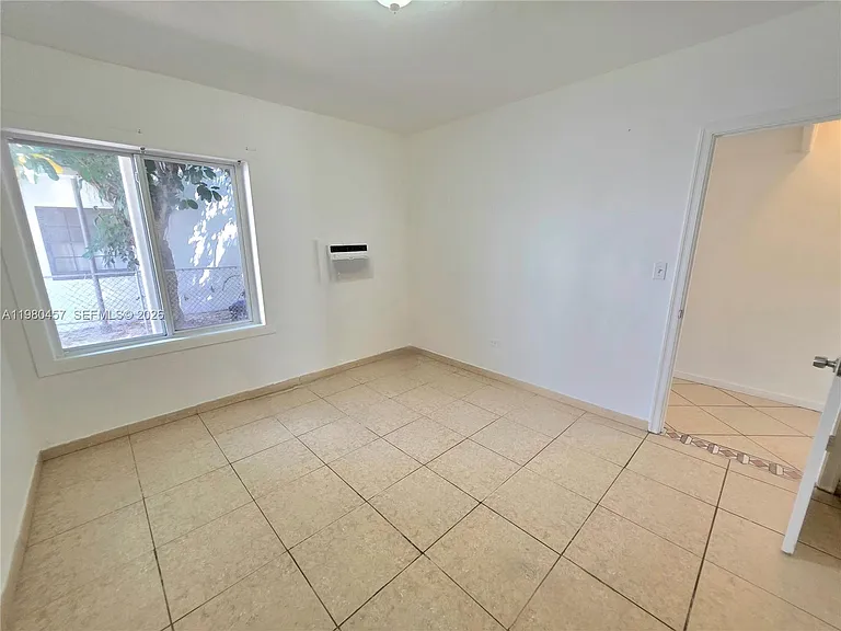 7501 Byron Ave #1A — Photo 19