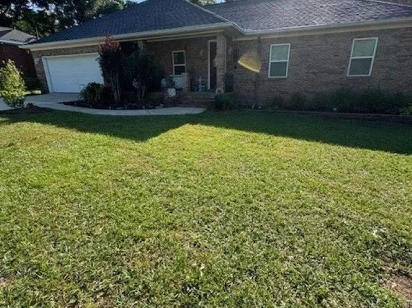 559 Hillview Rd, Mobile, AL 36608