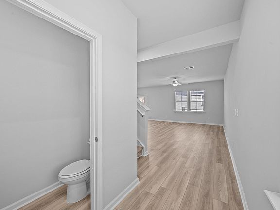 4th image of 9015 Margot Pl