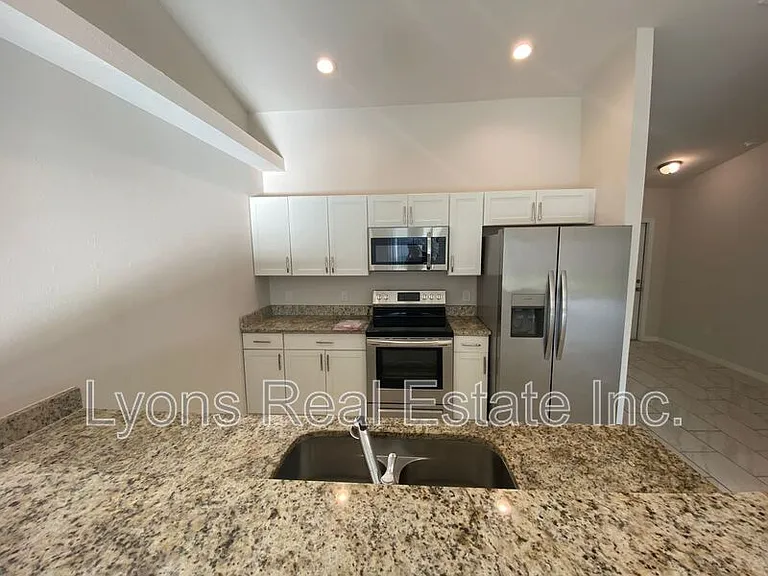 2941 Skyline Blvd — Photo 6
