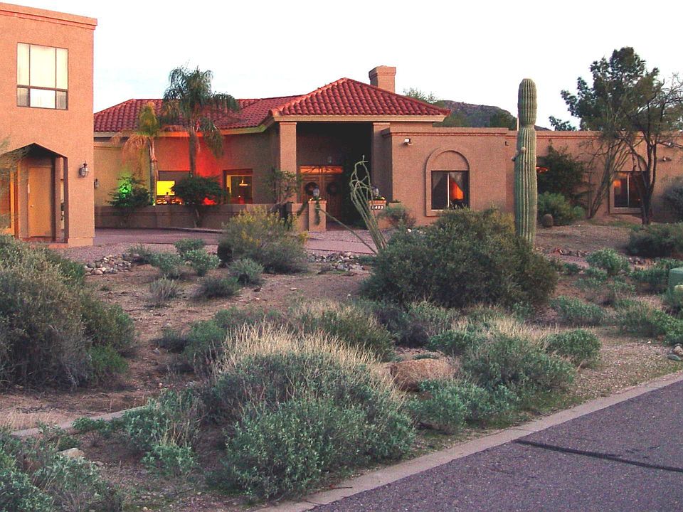 Main House with Guest House