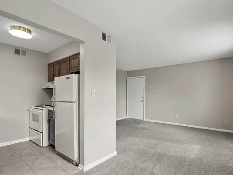 815 Mount Tabor Rd #3 — Photo 6