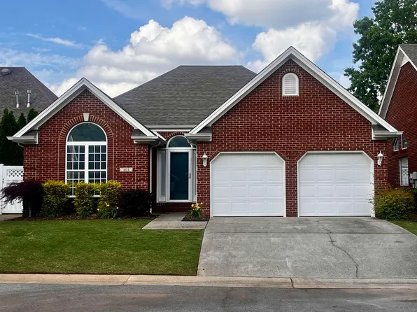 404 Helen Dr, Tuscumbia, AL 35674