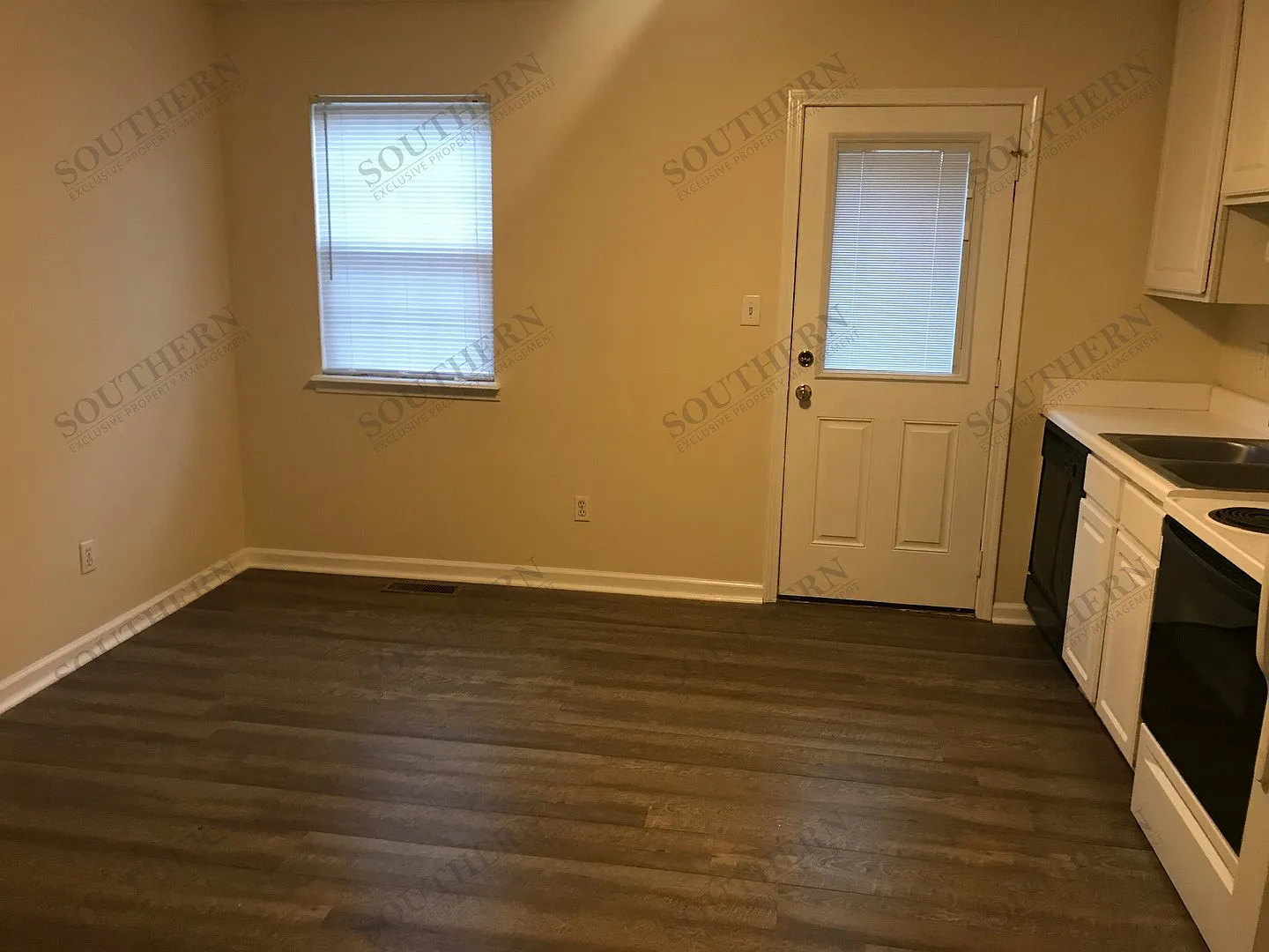 3930 Banyan Court — Photo 3
