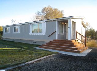 404 9th St, Benton City, WA