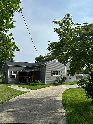 1008 Speight St Photo 1