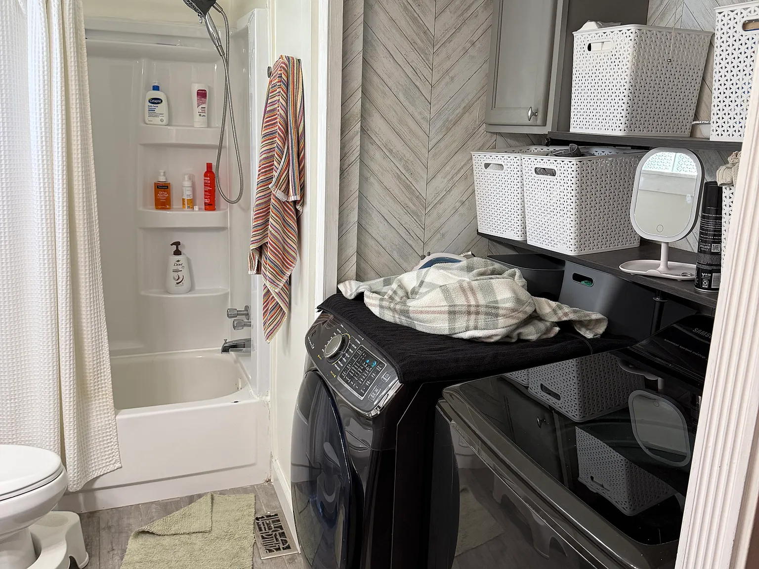 3 bed, 1231 sqft, $2,300 — Photo 3