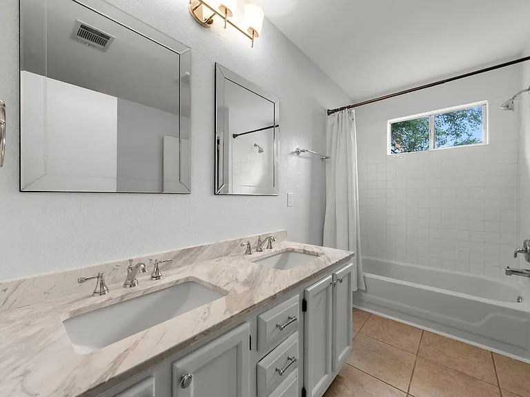 10410 Cayuse Cv — Photo 20