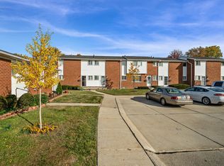 8767 Sterling St, Center Line, MI 48015