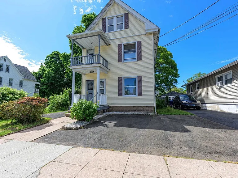 176 Leete St #1 — Photo 1