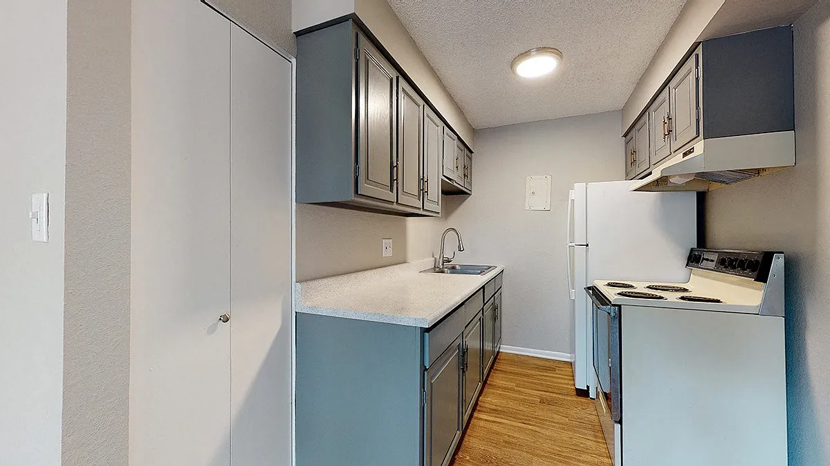 Tnle Haus — Photo 1