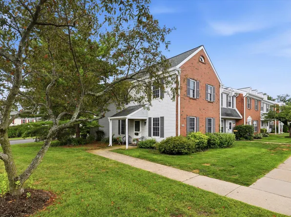 325 Christopher Ct, Lansdale, PA 19446
