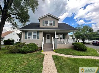 1025 Cozzens Ln, North Brunswick, NJ 08902