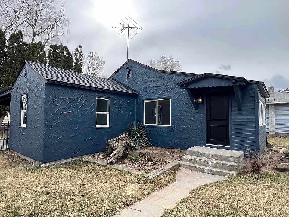 1st image of 2903 College Ave