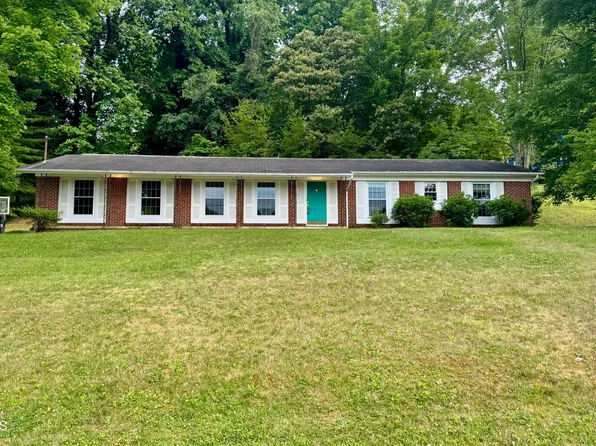 3524 Lakeshore Dr, Kingsport, TN 37663