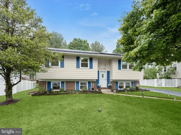 1911 Norhurst Way N, Baltimore, MD 21228