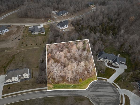 4332 Chapel Hill Ct, Bargersville, IN 46106