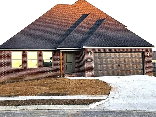 2705 N Penny St, Siloam Springs, AR 72761