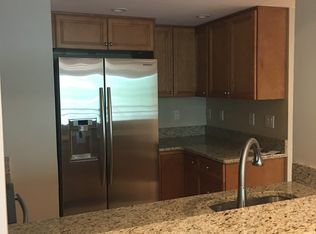 193 Oak St APT 604, Newton, MA 02464